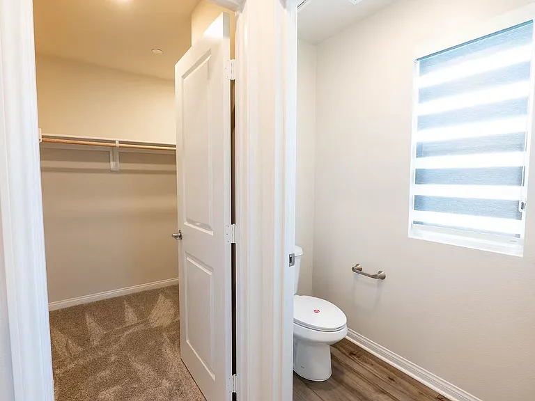 401 Verna St — Photo 8
