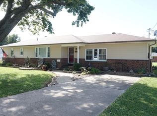 203 S Hillcrest St, Fort Branch, IN 47648