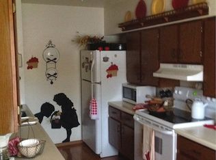 1200 Moreland Rd, Moro, IL 62067