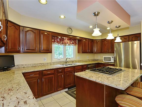 Plenty of workspace and cabinetry!