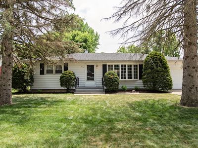 310 W State St, North Aurora, IL, 60542