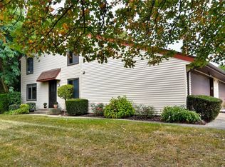 32623 Jefferson Dr, Solon, OH 44139