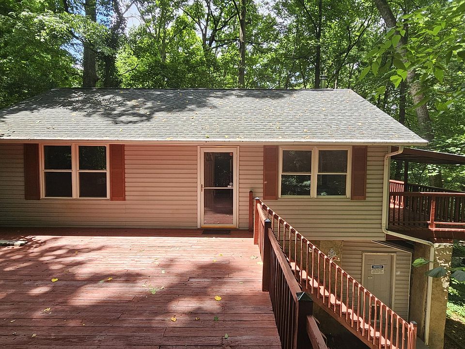 1st image of 145 Low Brook Ct NE