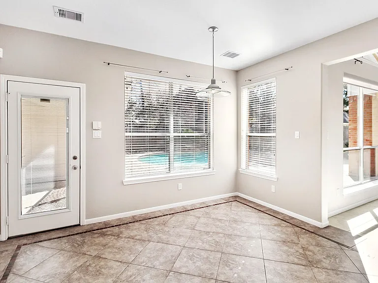 803 Chisel Point Dr — Photo 17