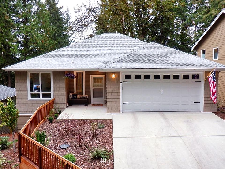 1st image of 7 Sweetclover Cir