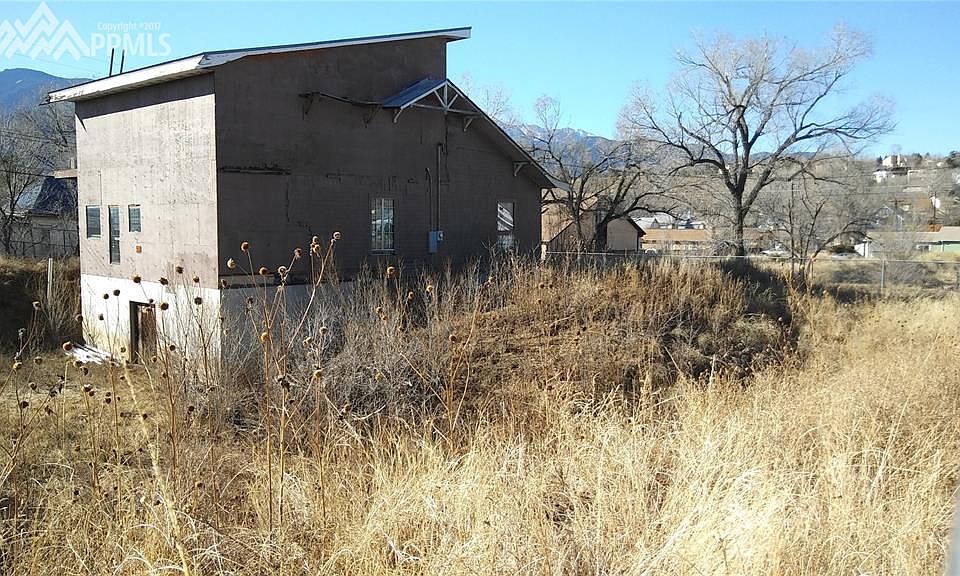 2nd image of 715 N 24th St