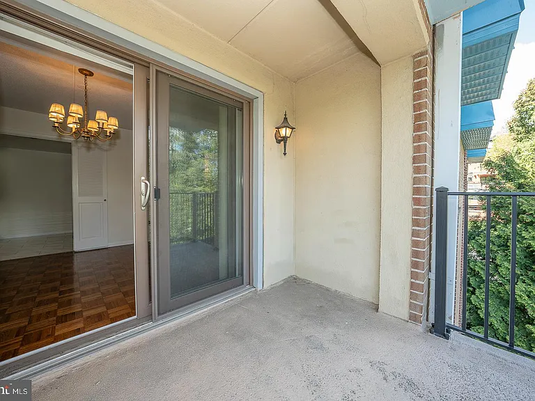 260 W Montgomery Ave #304 — Photo 17