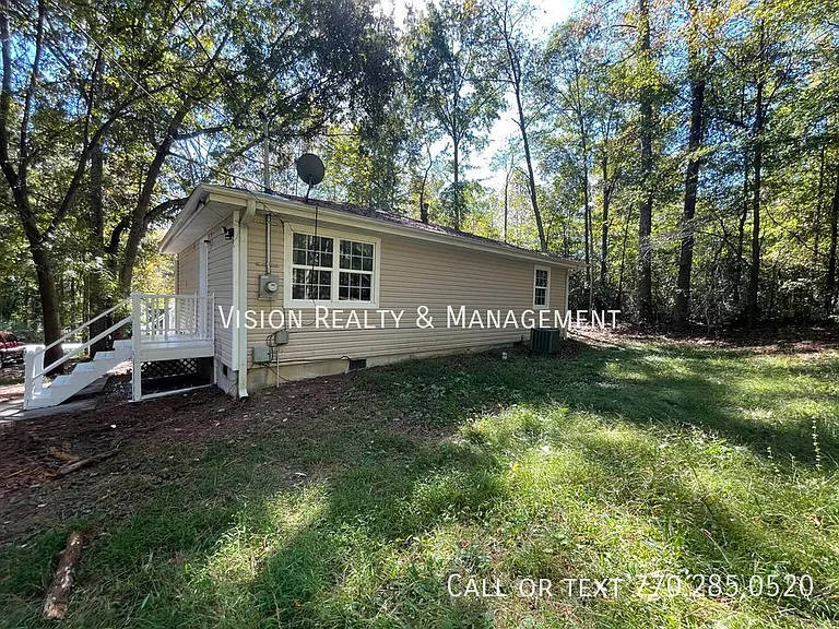 101 Bowen Dr — Photo 5