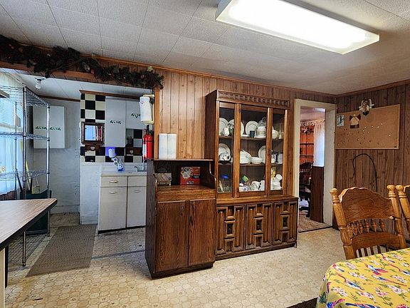 2nd image of 198 Dobrytown Rd