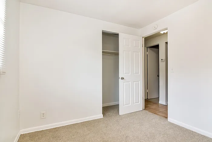 1918 E Noel St — Photo 13