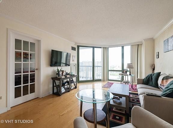2nd image of 111 W Maple St APT 1111