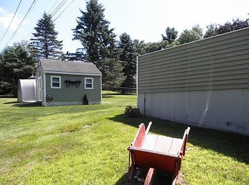 5th image of 211 Greenville St