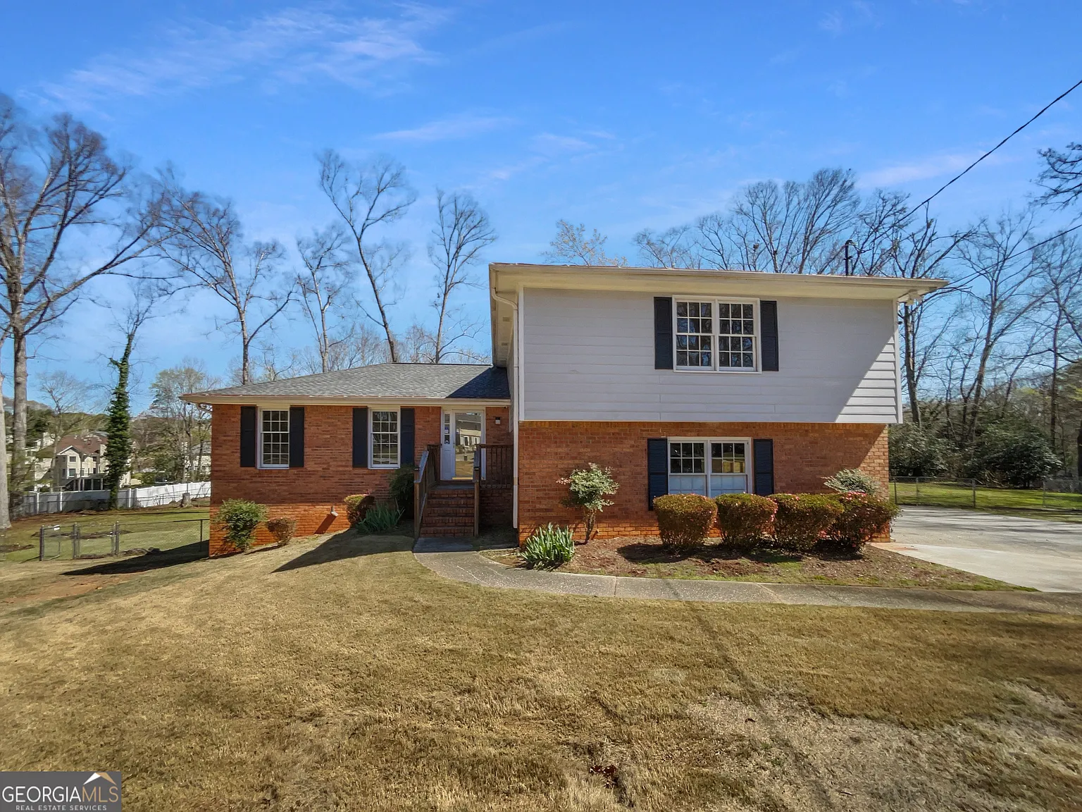 3186 Laurel Way photo 1