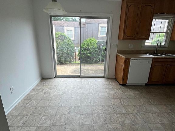 2nd image of 1807 E Church Street Ext #1004