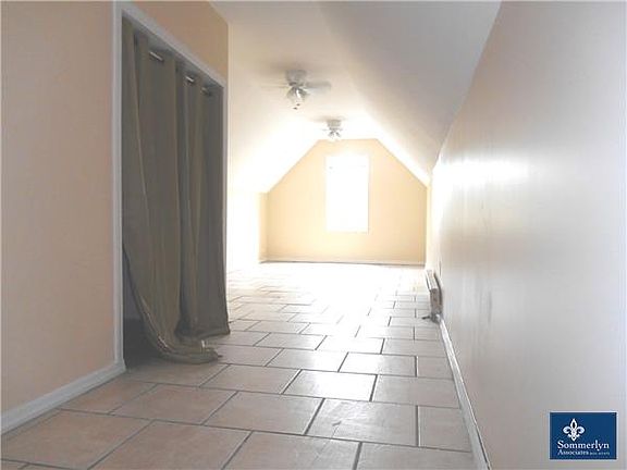 5th image of 441 Westervelt Ave #2