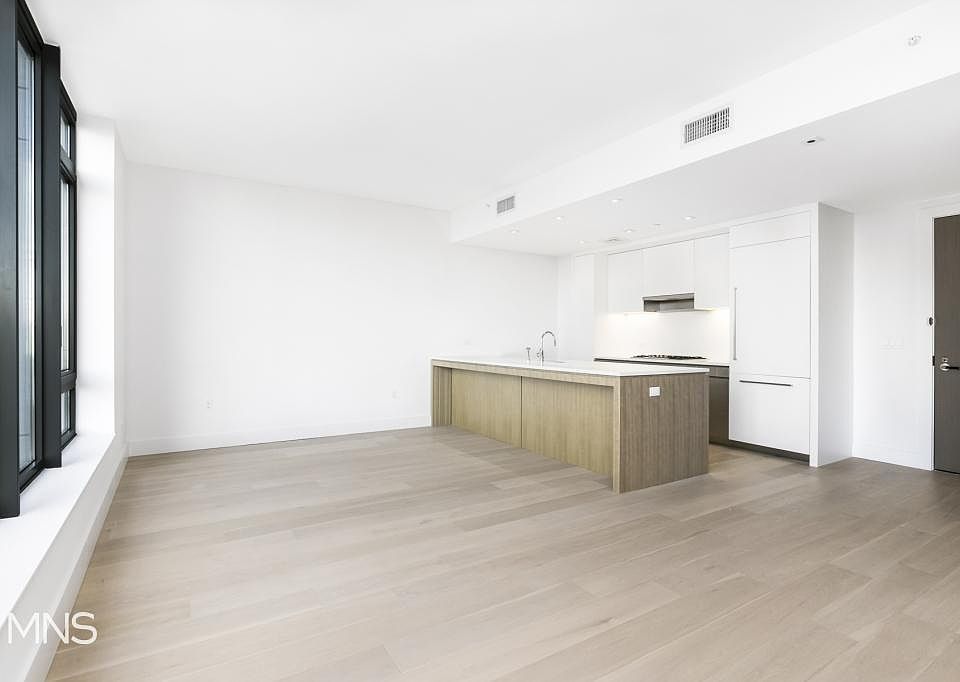 1st image of 251 1st St APT 5D