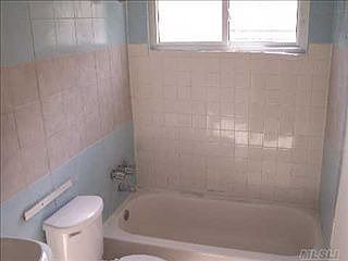4th image of 856 Americus Ave