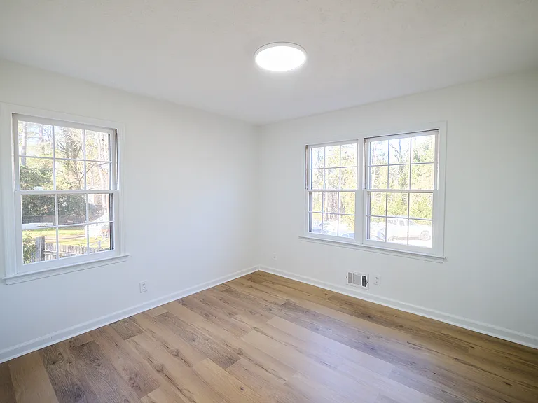 2823 Brackenwood Ct — Photo 11