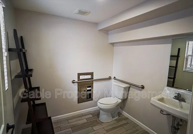 26261 Prima Way #COMML STUDIO — Photo 10