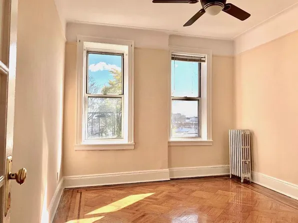 7406 17th Ave APT B2, Brooklyn, NY 11204