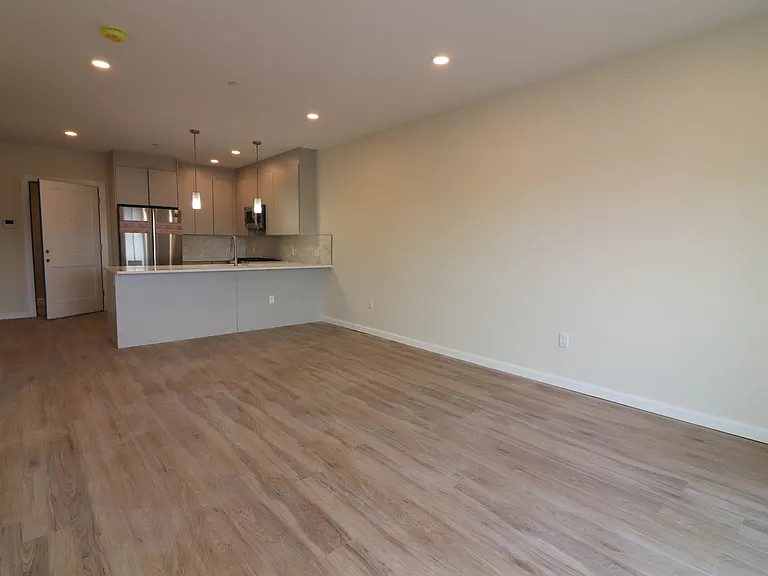 458 Washington St #305 — Photo 16