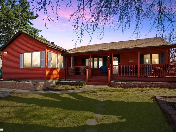 2745 Pickering Dr, Marshalltown, IA 50158