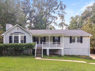 2690 Deerfield Cir SW, Marietta, GA 30064