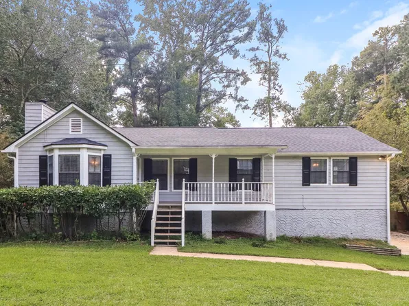 2690 Deerfield Cir SW, Marietta, GA 30064