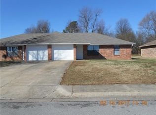 2704 Dividend Dr, Springdale, AR 72764