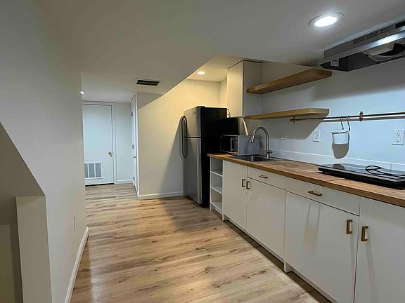 2nd image of 9129 Edgewood Dr #1