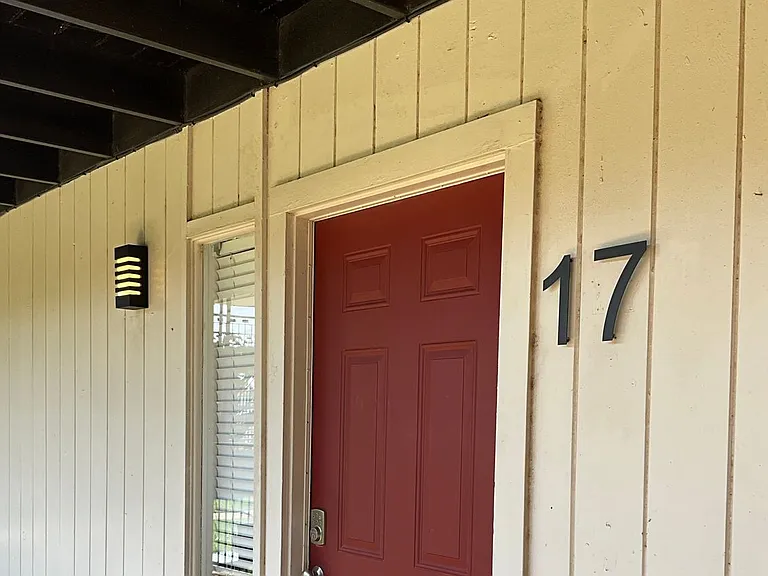 Terraces at Nichols Hills Renovated Two-Bedrooms — Photo 12