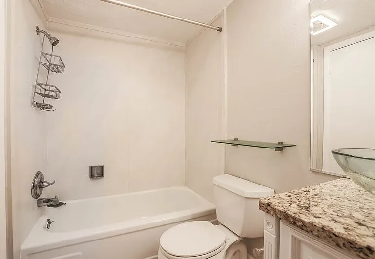 1243 N Gaylord St #204 — Photo 12