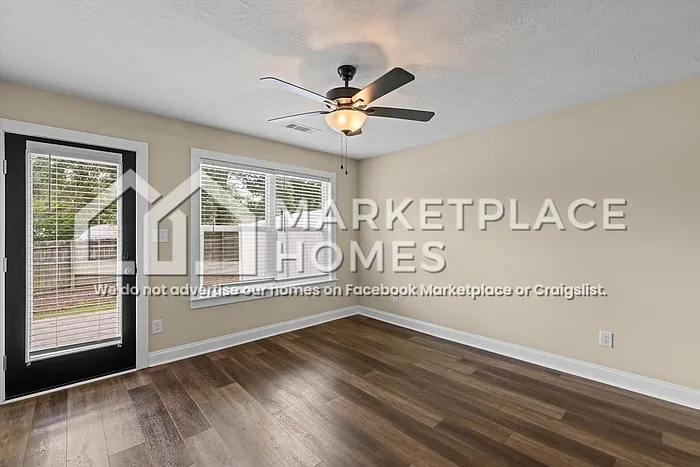 122 Downsbury Rd — Photo 16