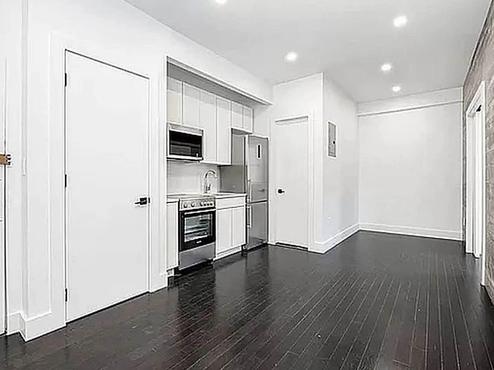 1st image of 34 8th Ave #4D