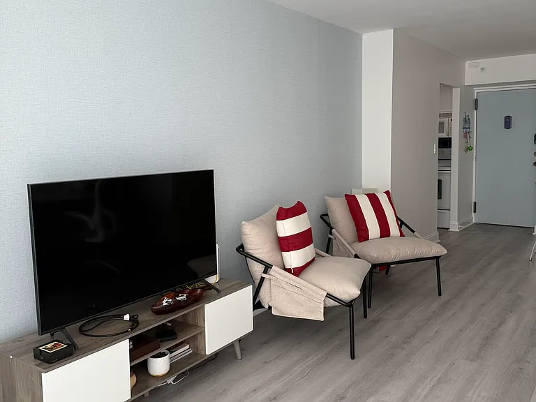 111 Briny Ave #905 — Photo 12