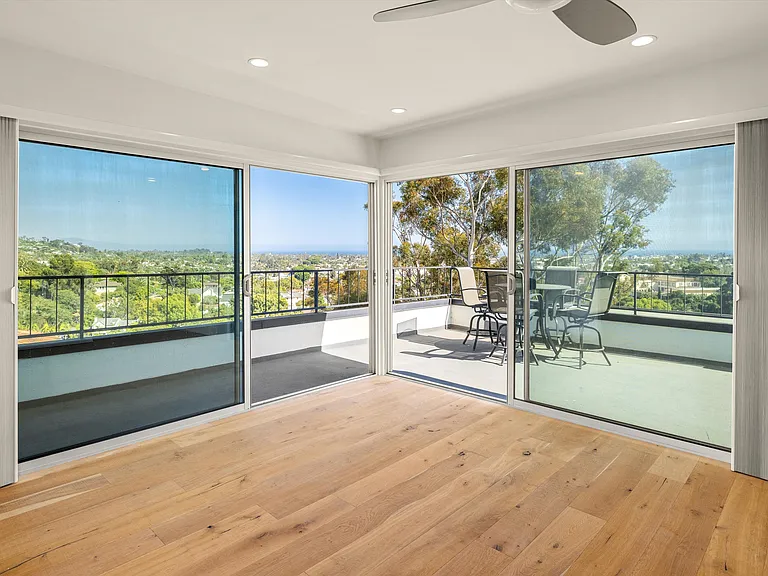 813 E Anapamu St #PENTHOUSE — Photo 18