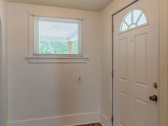 3rd image of 824 Fremont St #824