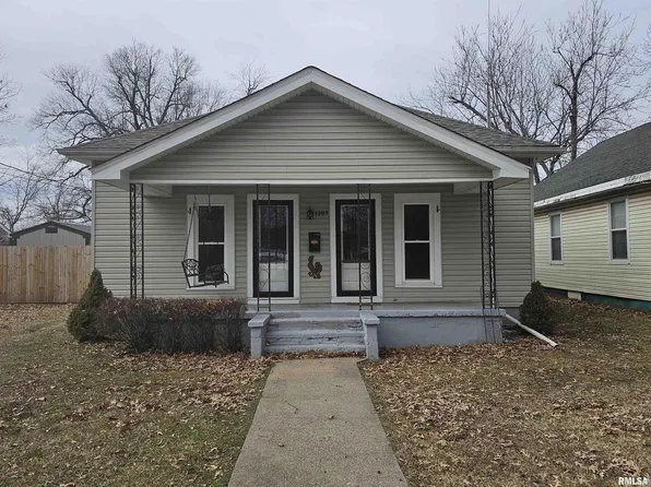 1207 North Ave, Metropolis, IL 62960