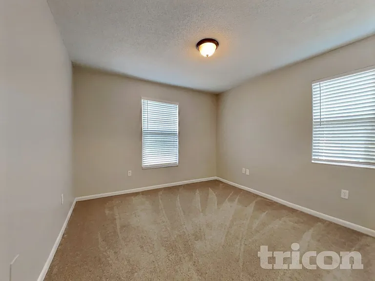 6951 Jarvis Rd — Photo 10