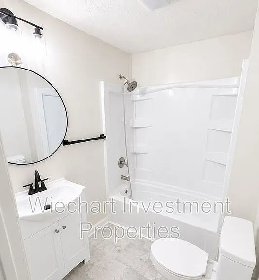 725 W Williams Ave — Photo 7