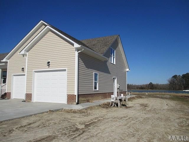 2nd image of 185 Cedarwood Blvd