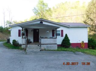 1696 Hollybush Rd, Hollybush, KY 41844