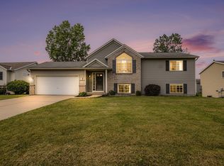 10913 Douglas Dr, Allendale, MI 49401