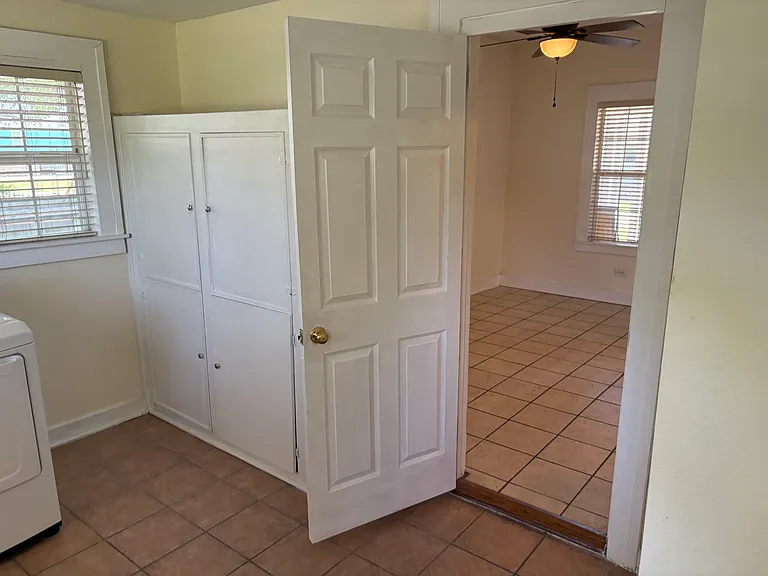 4214 Central St — Photo 8