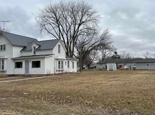 208 N Lincoln St, Lawler, IA 52154