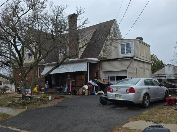 837 E 3rd St, Florence, NJ 08518