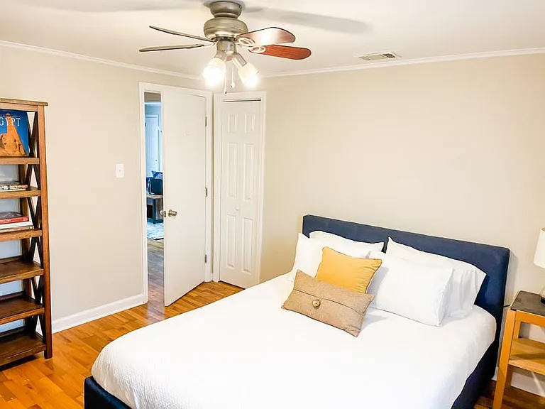 414 E Park Ave #D — Photo 2