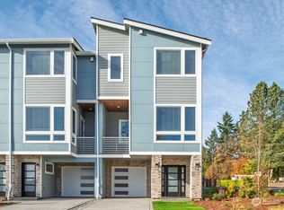 6611 S 128th St, Seattle, WA 98178