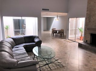 516 S Post Oak Ln APT 23, Houston, TX 77056