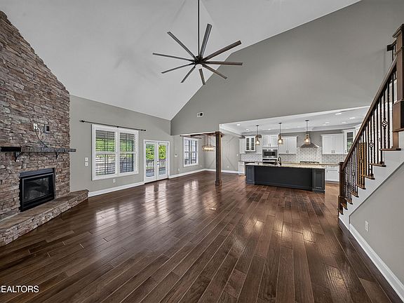 5th image of 2043 Highlands Ridge Ln